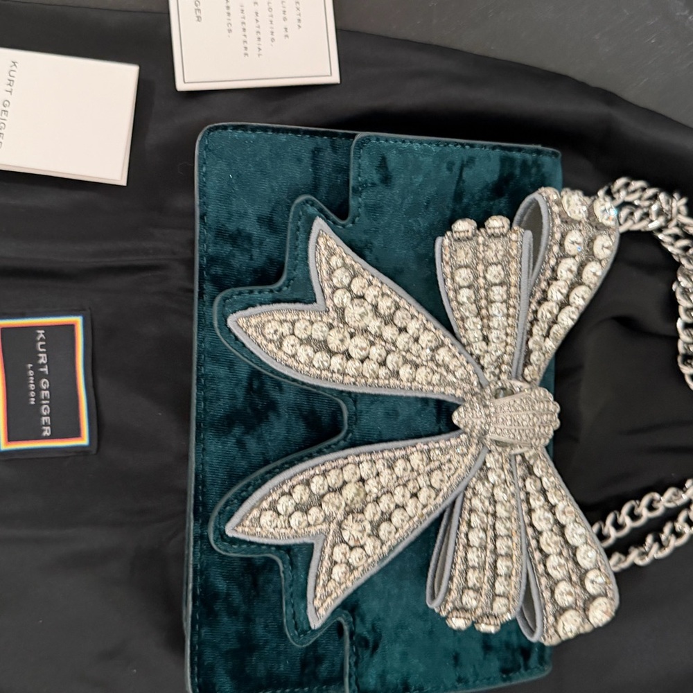 NEW Kurt Geiger Green Velvet Bag with Crystal Bow - Picture 5 of 5